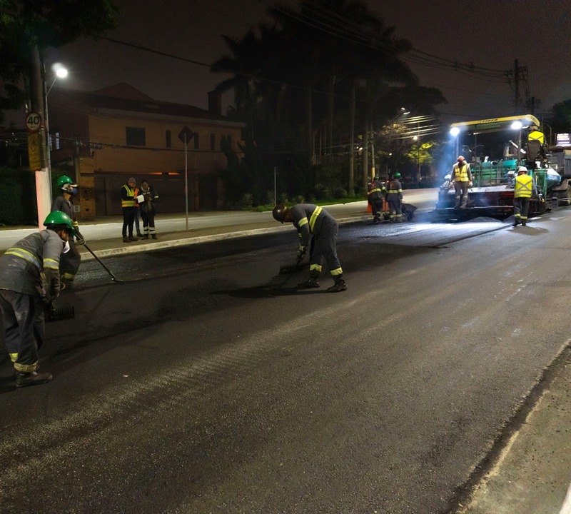 Manutenção na Rua Raimundo Alves de Oliveira